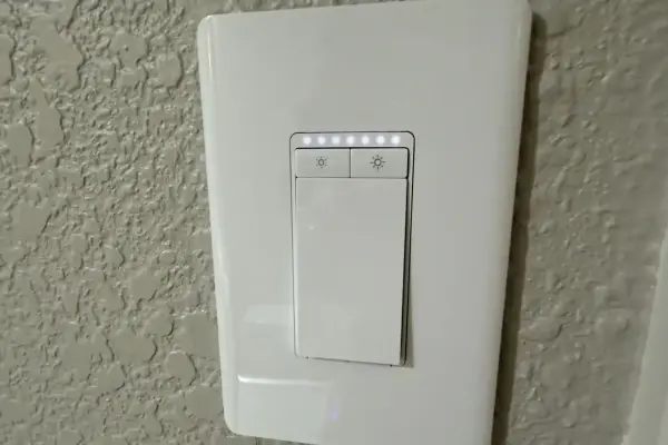 Tapo Smart Wi-Fi Light Switch Dimmer S505D đánh giá: Ánh sáng thông minh cho một bài hát